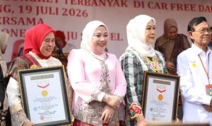 KEBAYA